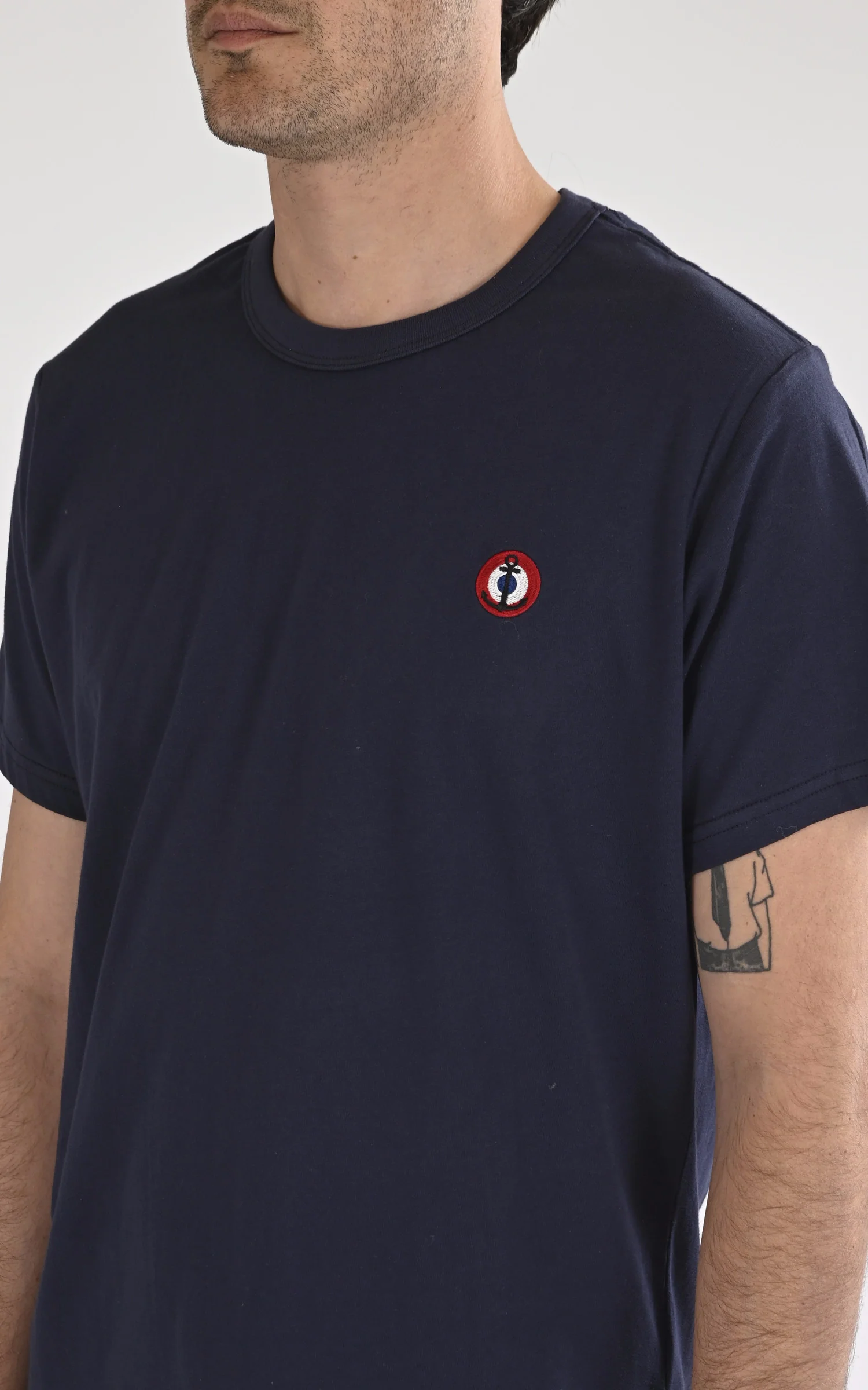 T-shirt Challenger bleu marine – Image 3